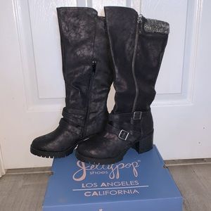 Black boots